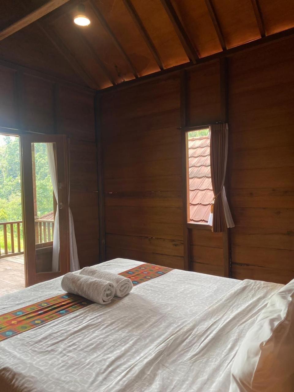 Uma D'Nyuh Homestay Сингараджа Экстерьер фото
