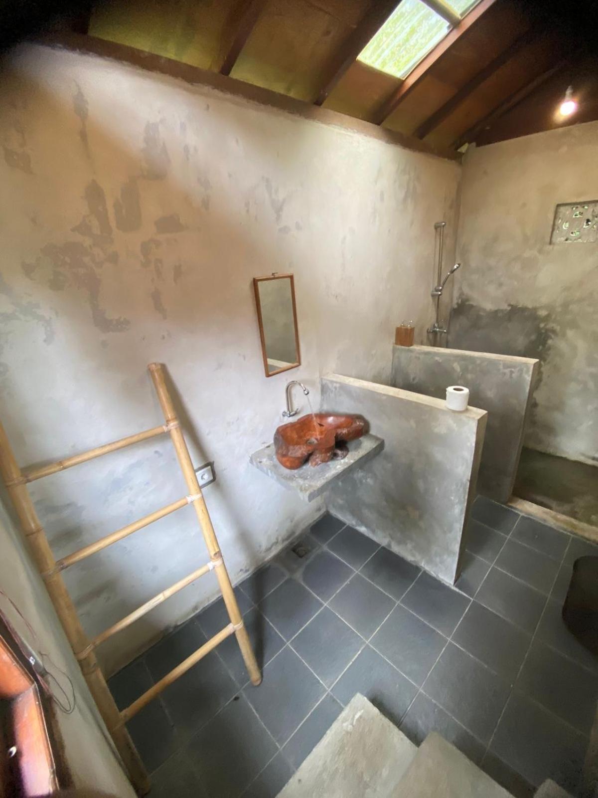 Uma D'Nyuh Homestay Сингараджа Экстерьер фото